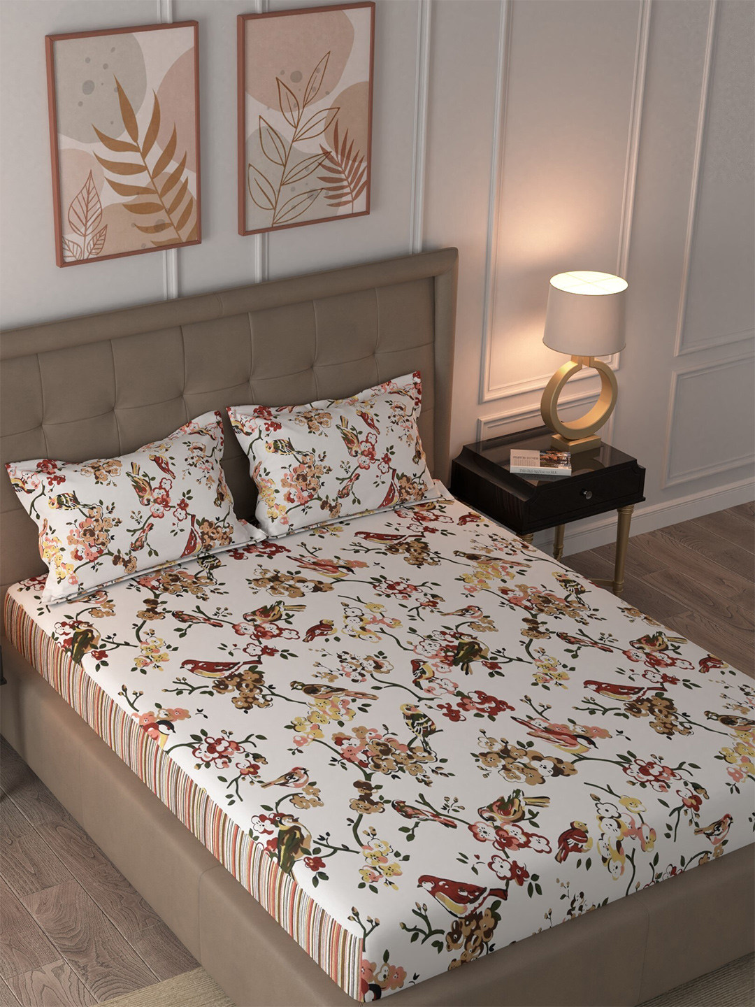 Varde All Seasons White Floral Cotton 120 TC King Bedsheet with 2 Pillow Covers-104 x 87 inches