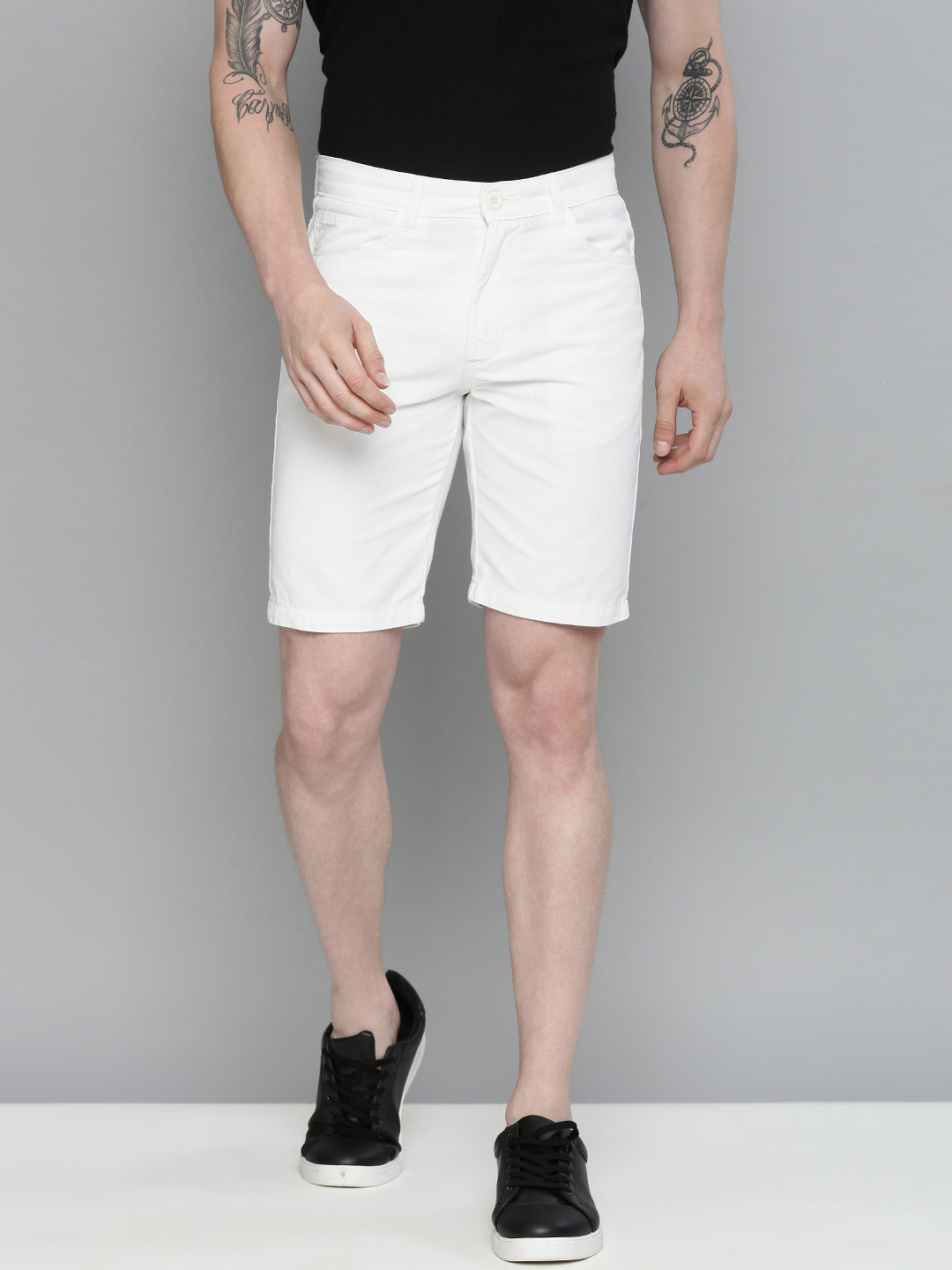 The Indian Garage Co Men White Slim Fit Chino Shorts