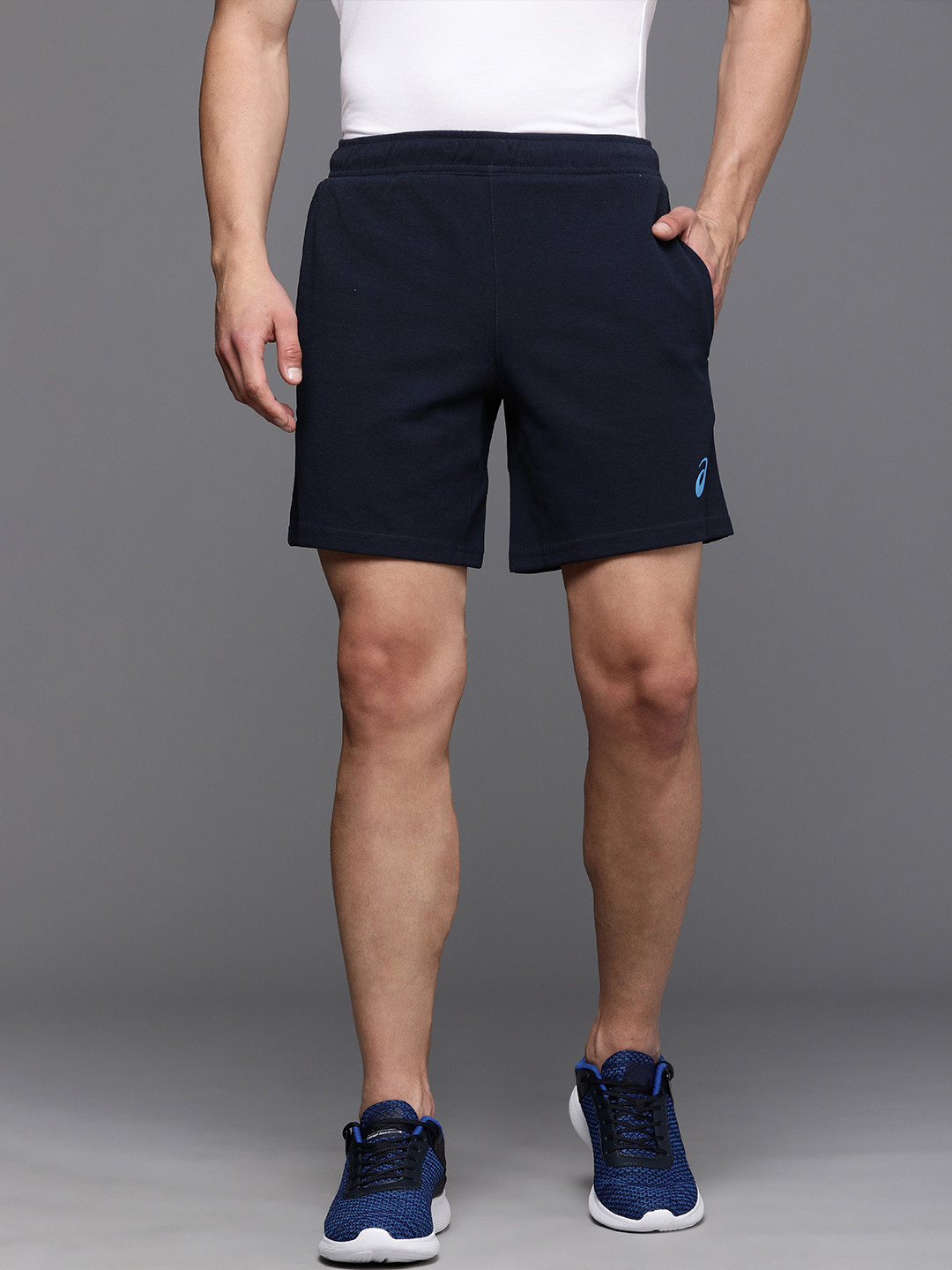 ASICS Men Navy Blue Training 7IN Knitted Training Shorts