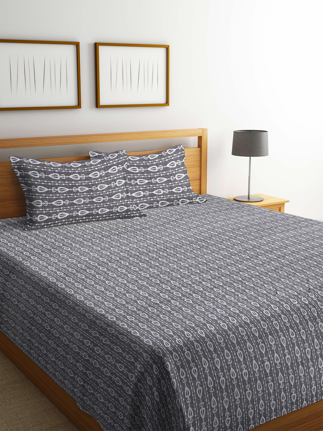 Arrabi Grey Ethnic Motif Printed Cotton Super King Size Bedcover with 2 Pillow Cover
