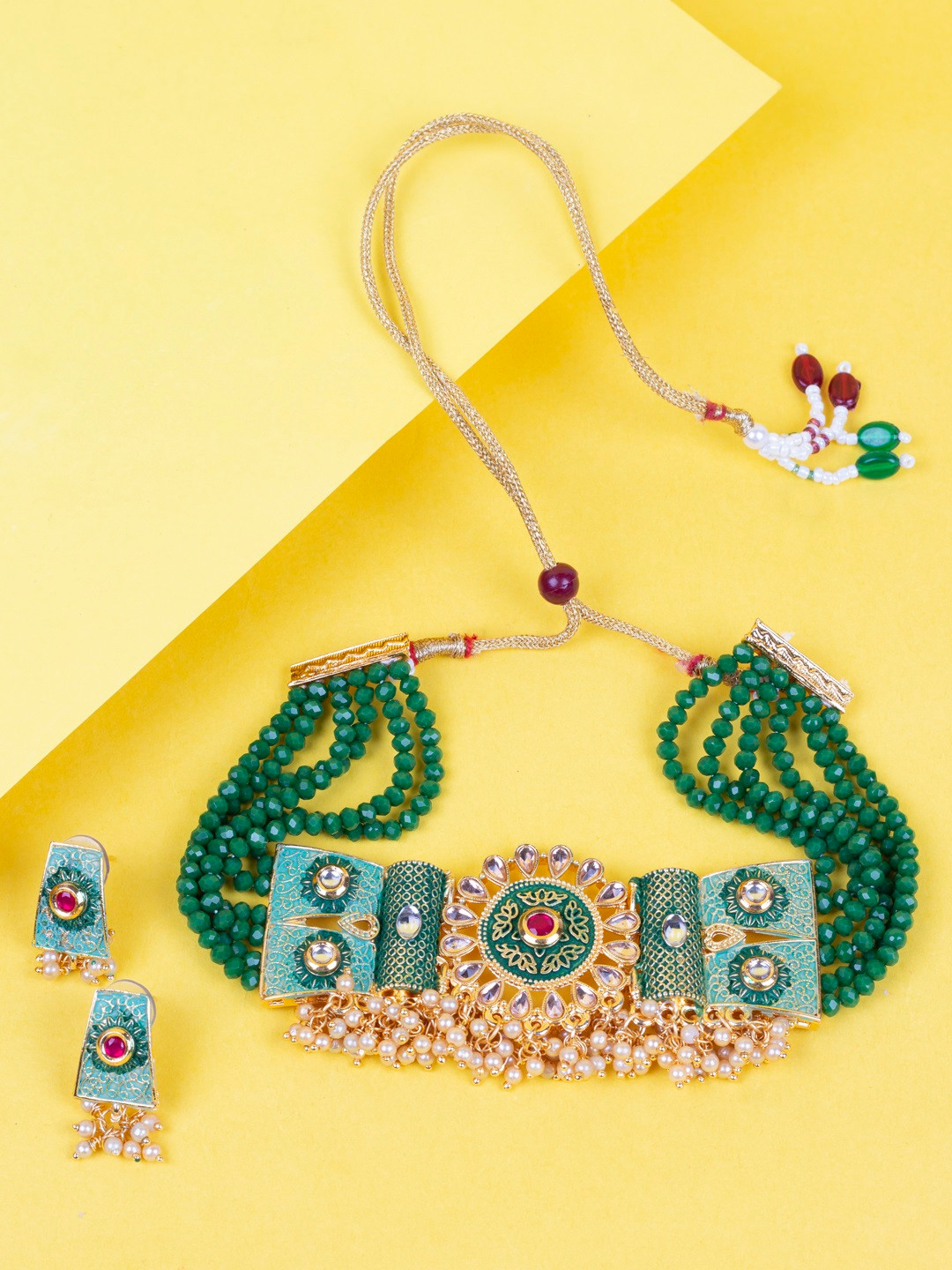 AccessHer Green & Cream-Coloured Gold-Plated Kundan-Studded & Beaded Jewellery Set