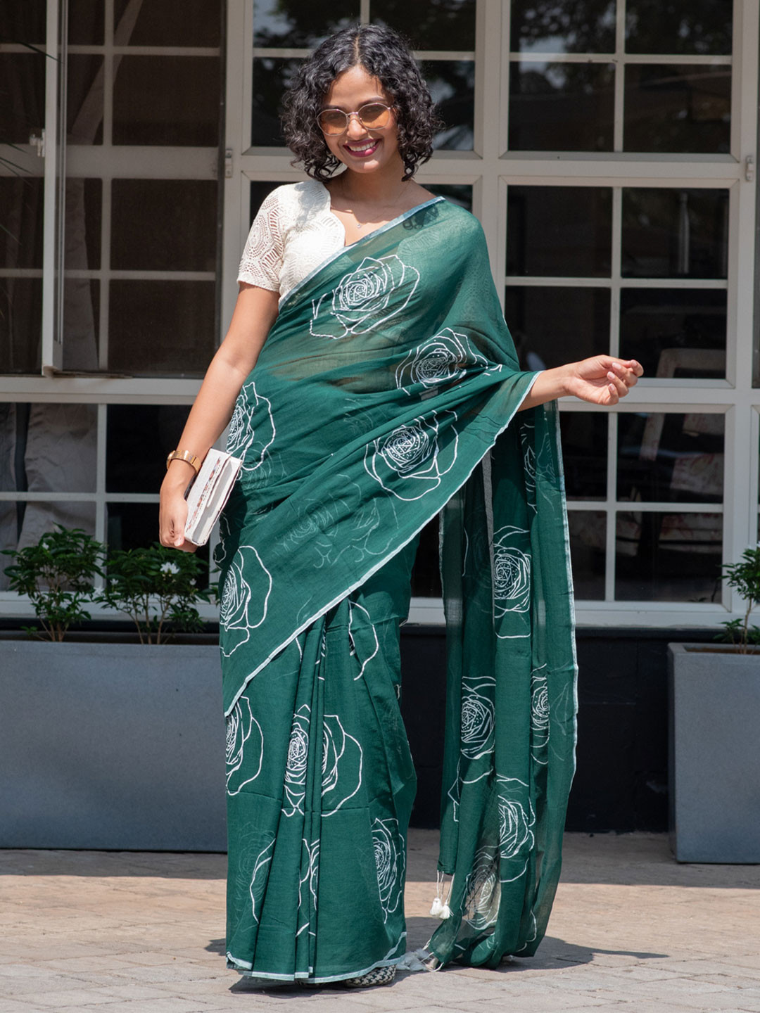 Suta Green & White Floral Pure Cotton Printed Saree