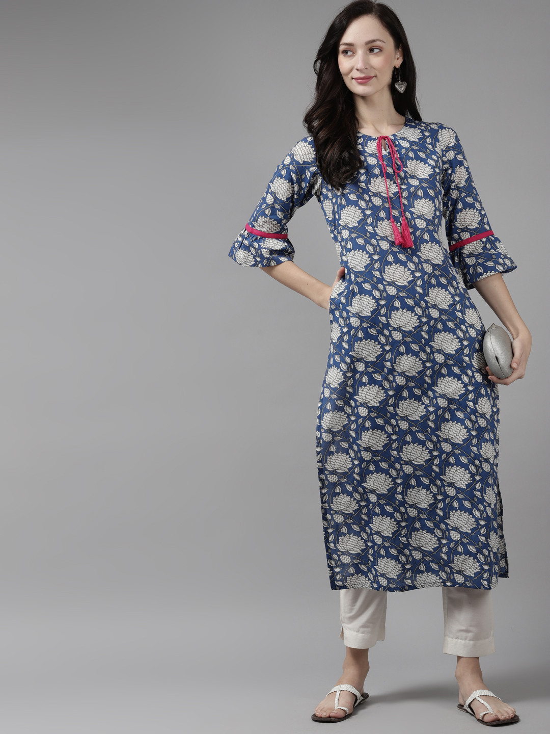 Amirah s Women Blue & Off White Floral Printed Bell Sleeves Floral Kurta