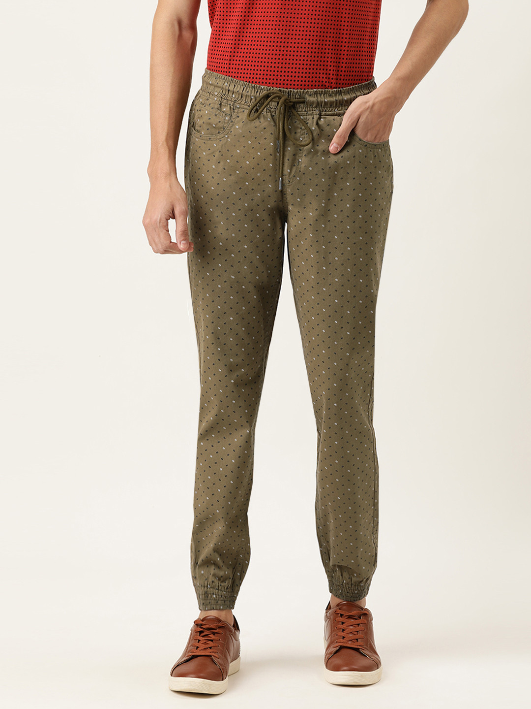 IVOC Men Khaki Printed Slim Fit Easy Wash Joggers Trousers