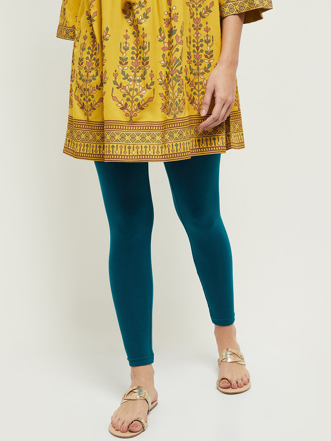 Max Women Teal Green Solid Ankle-Length Leggings