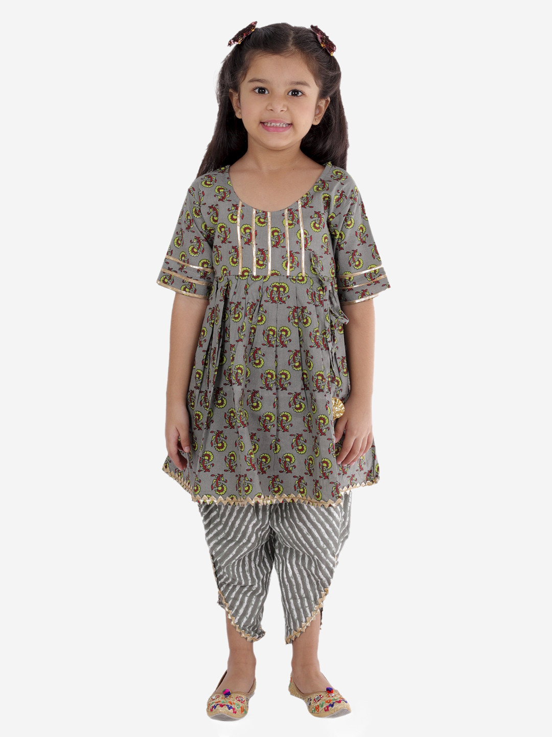 Superminis Girls Grey Floral Printed Pleated Pure Cotton Kurti with Salwar