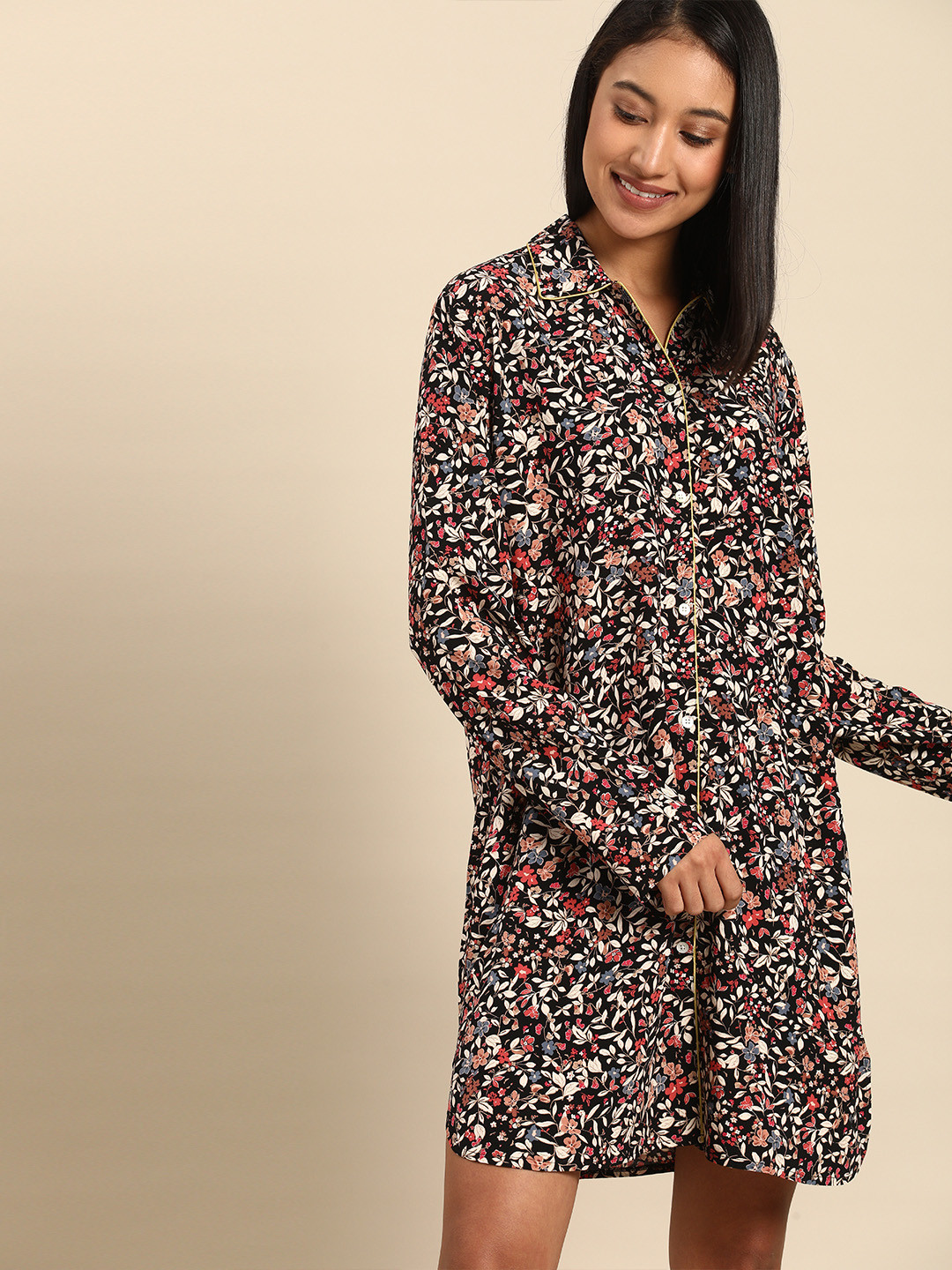 Triumph Lounge-Me Series Boyfriend Print Soft Nightdress