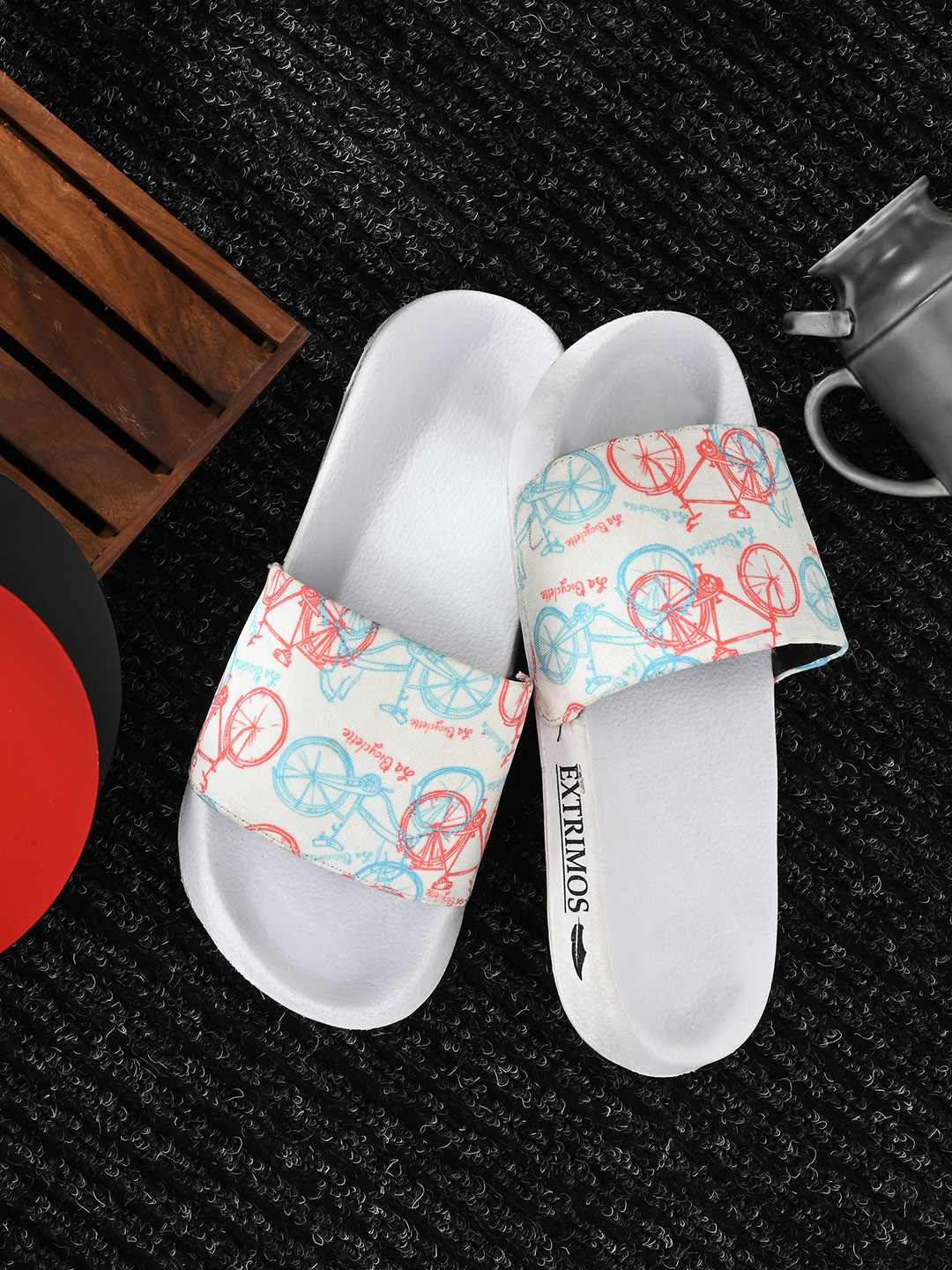 EXTRIMOS Men White & Orange Conversational Printed Sliders