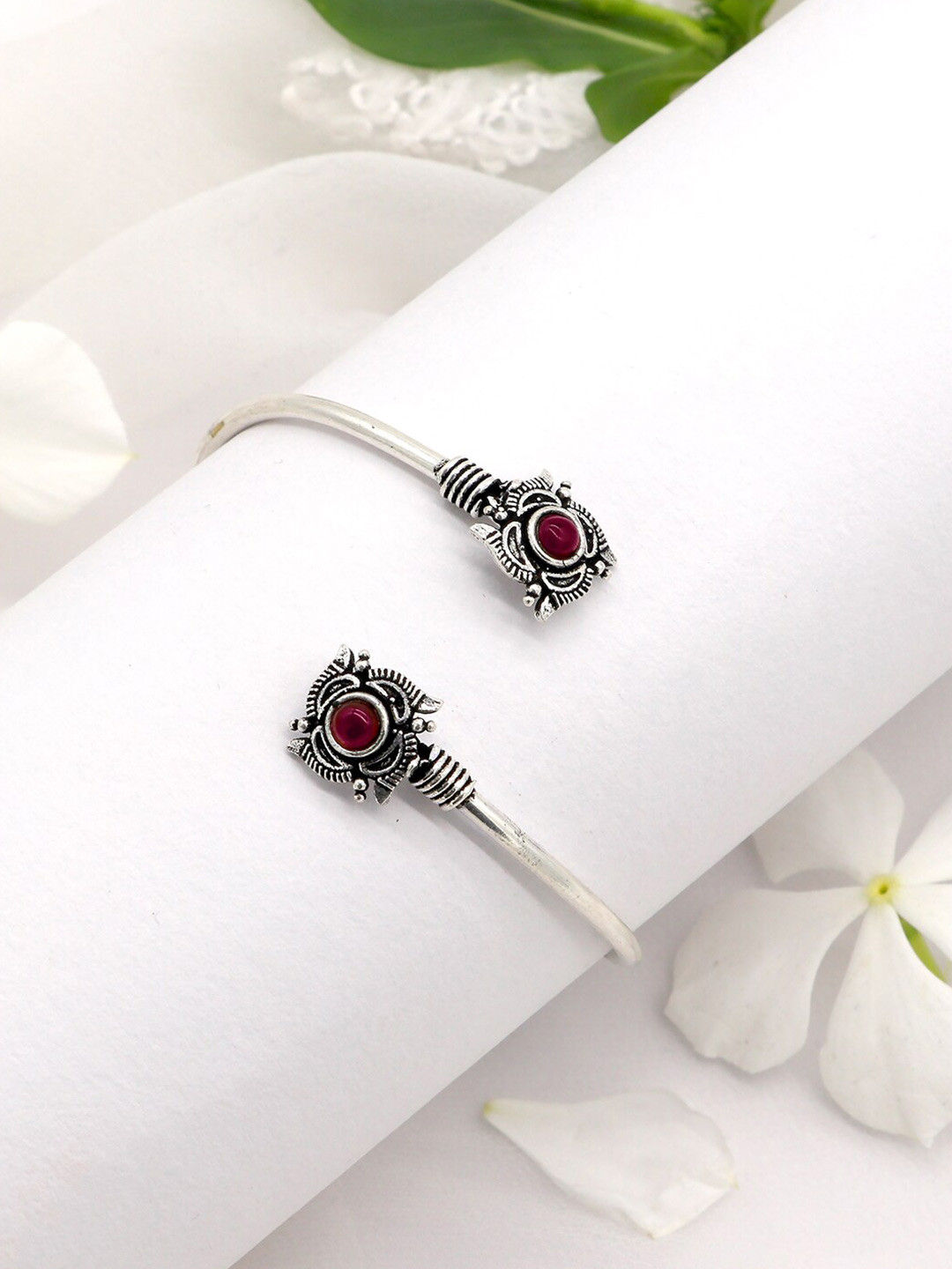 TEEJH Oxidised Aparna Stone-Studded Cuff