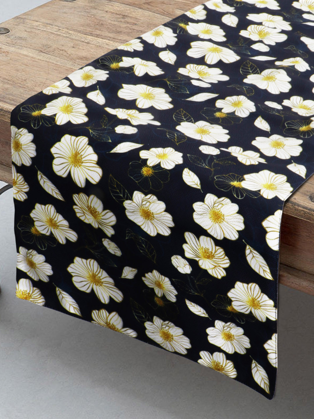 HomeStorie Black & White Floral Print Table Runner