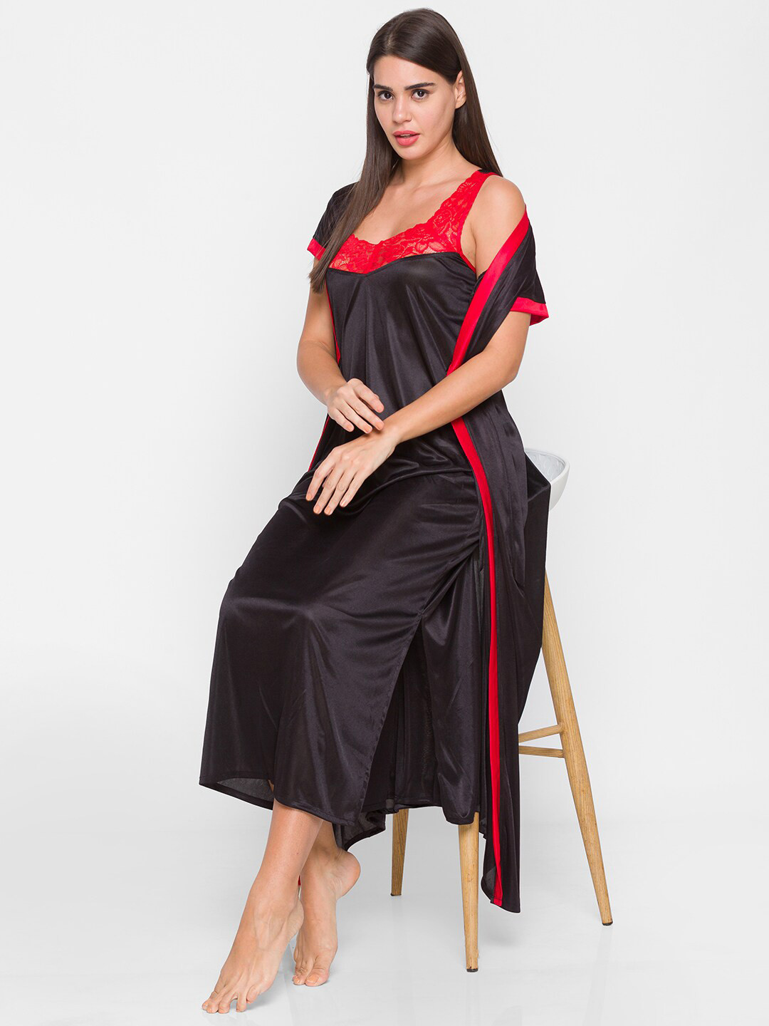 AV2 Black & Red Solid Maxi Nightdress With Robe
