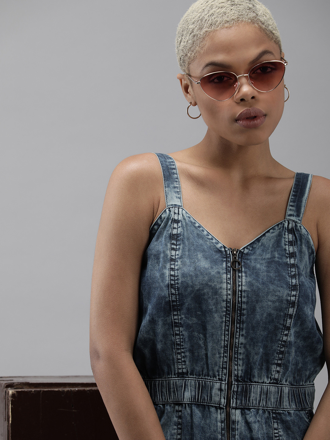 The Roadster Lifestyle Co Women Blue Solid Acid wash V Neck Pure Cotton Denim Jumpsuit