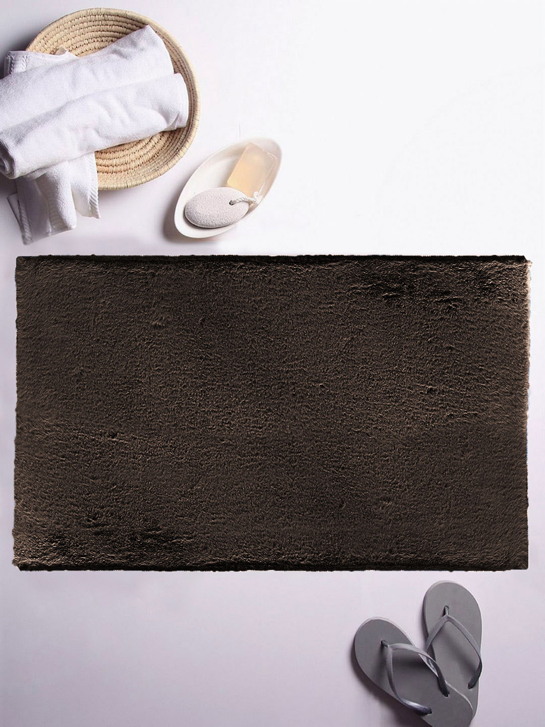 LUXEHOME INTERNATIONAL Brown Solid 1600 GSM Bath Rug