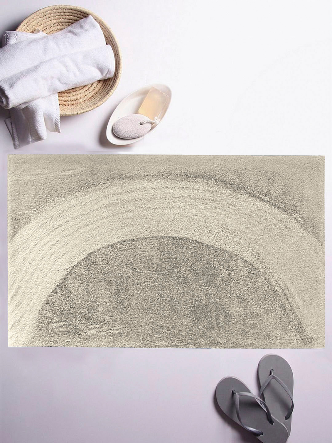 LUXEHOME INTERNATIONAL Ruffle Beige 2500 GSM Rectangular Bath Rug