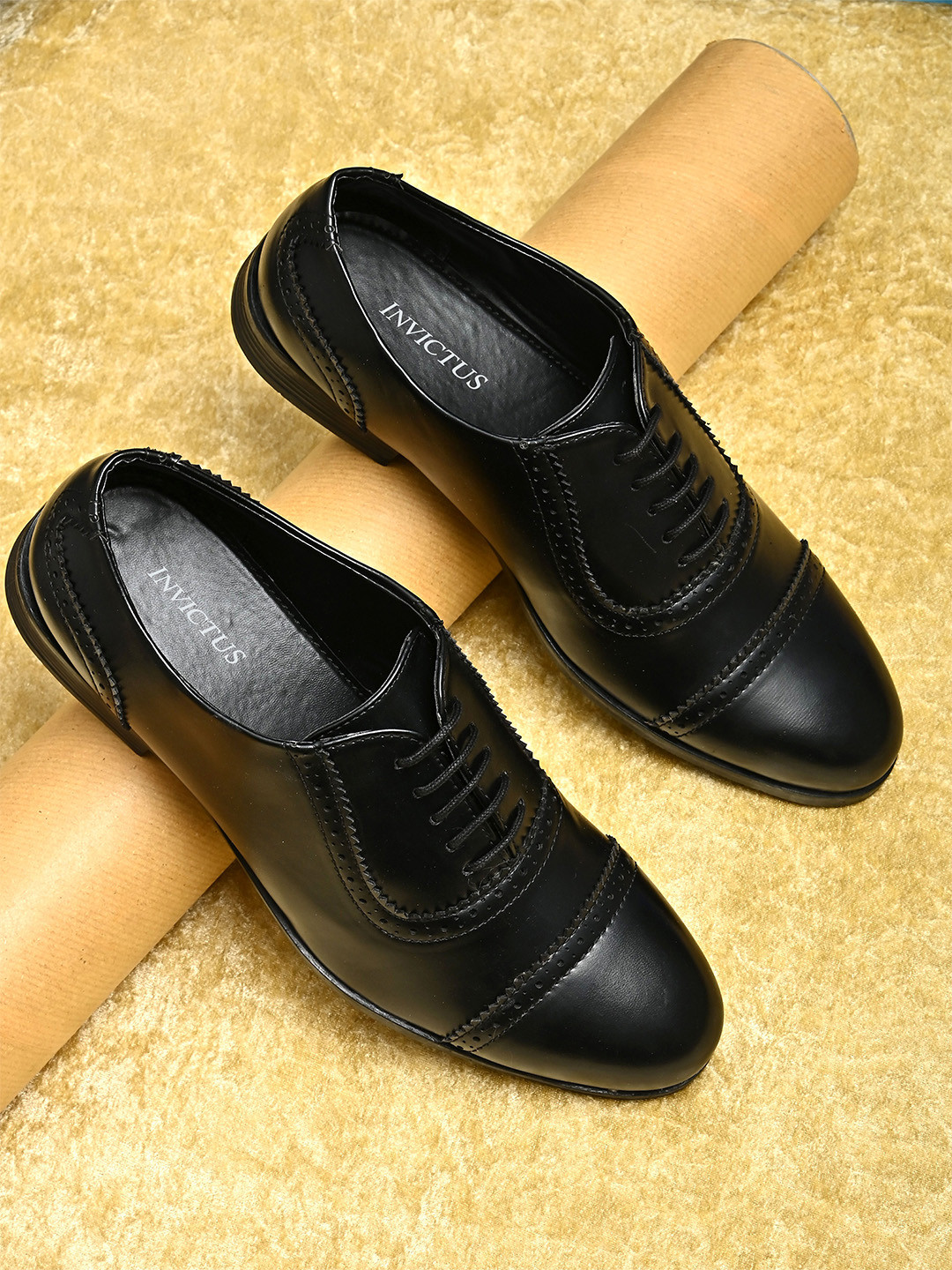 INVICTUS Men Black Formal Shoes with Brogue Detailing