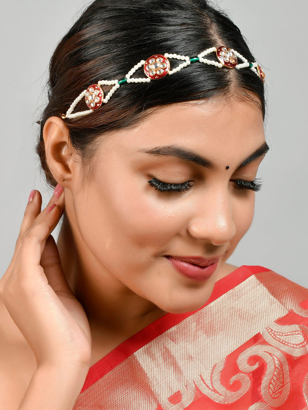 Silvermerc Designs Gold-Plated Red & White Kundan-Studded & Pearl Beaded Temple Head Chain