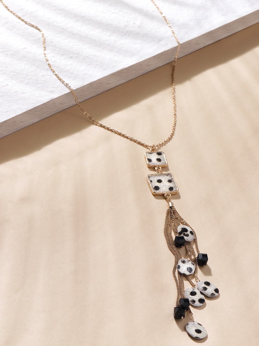 DEEBACO Rose Gold & Beige Leather Geometrical Neckpiece