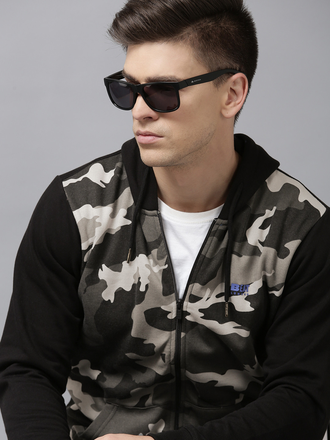 BEAT LONDON by PEPE JEANS Men Black Camouflage Print Hooded Front-Open Sweatshirt