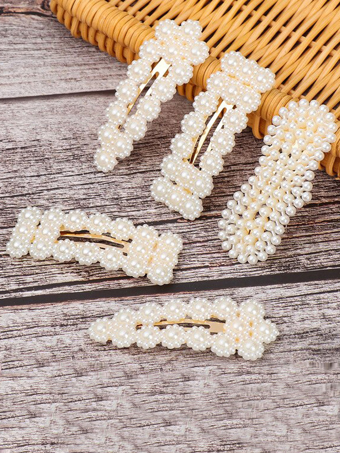 Jewels Galaxy Women White Set of 5 Tic Tac Hair Clip