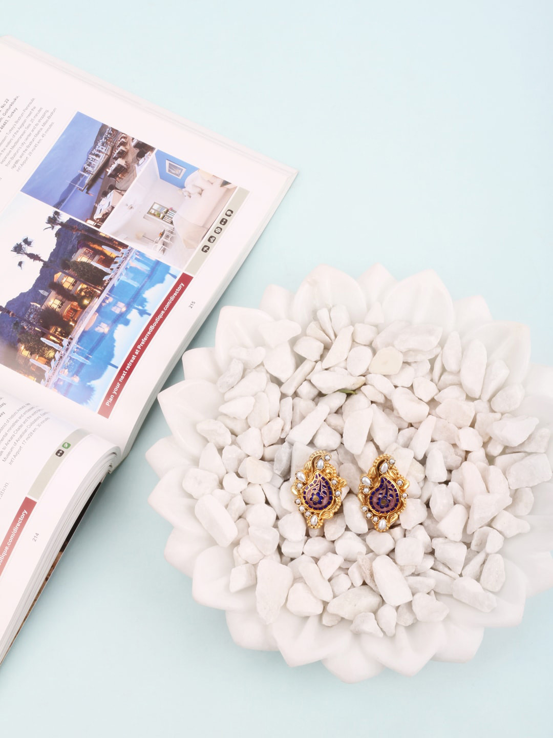 SANGEETA BOOCHRA Gold Plated Blue Paisley Shaped Studs Earrings