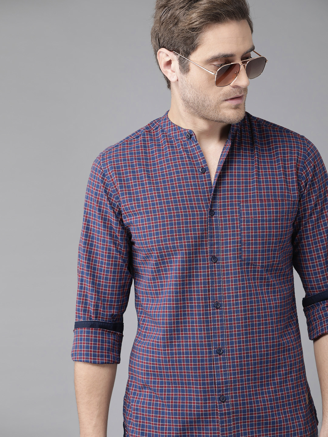 Roadster Men Navy Blue & Red  Cotton Tartan Checks Casual Shirt