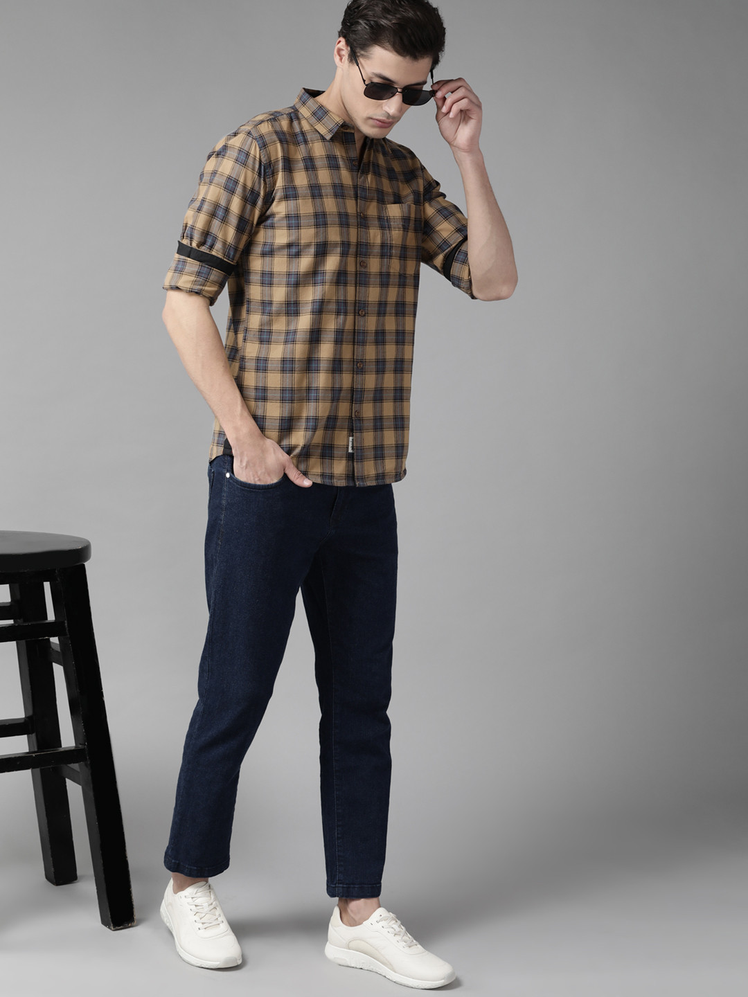 Roadster Men Brown & Black Tartan Checks Checked  Casual Shirt