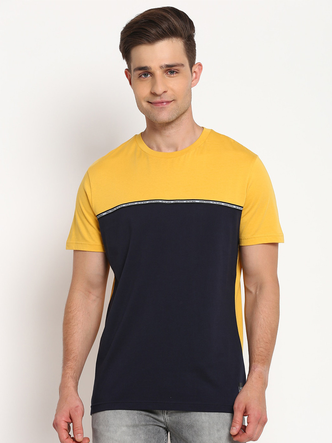 Lee Men Navy Blue & Mustard Yellow Colourblocked Cotton T-shirt