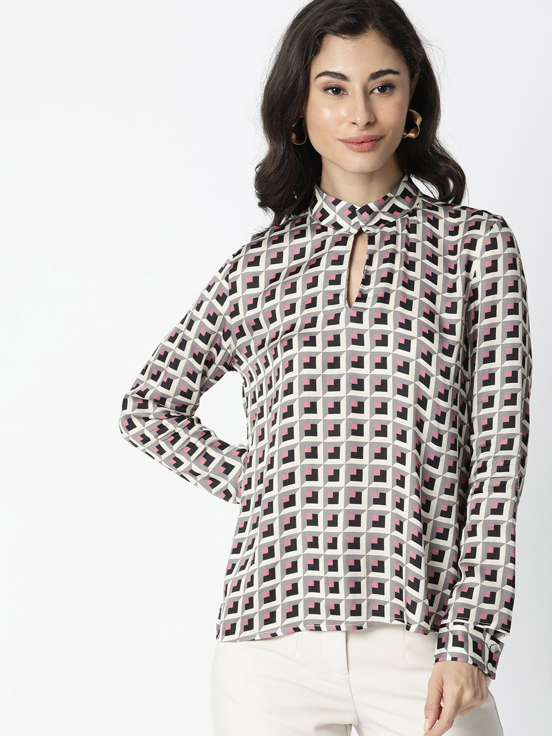 RAREISM Off White Geometric Keyhole Neck Regular Top