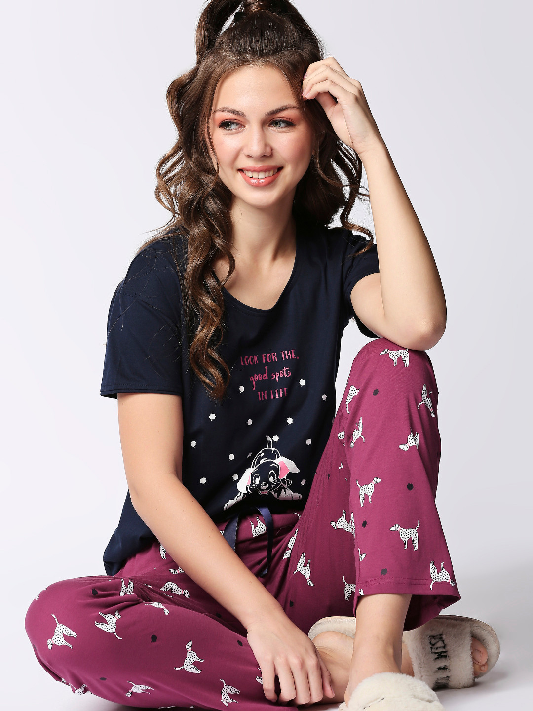 I like me Women Navy Blue & Maroon Printed Night Suit