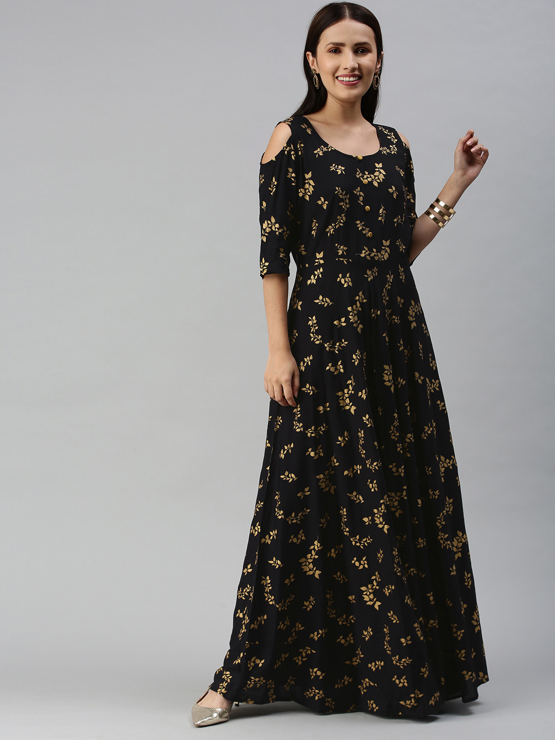Swishchick Black Floral Maxi Dress