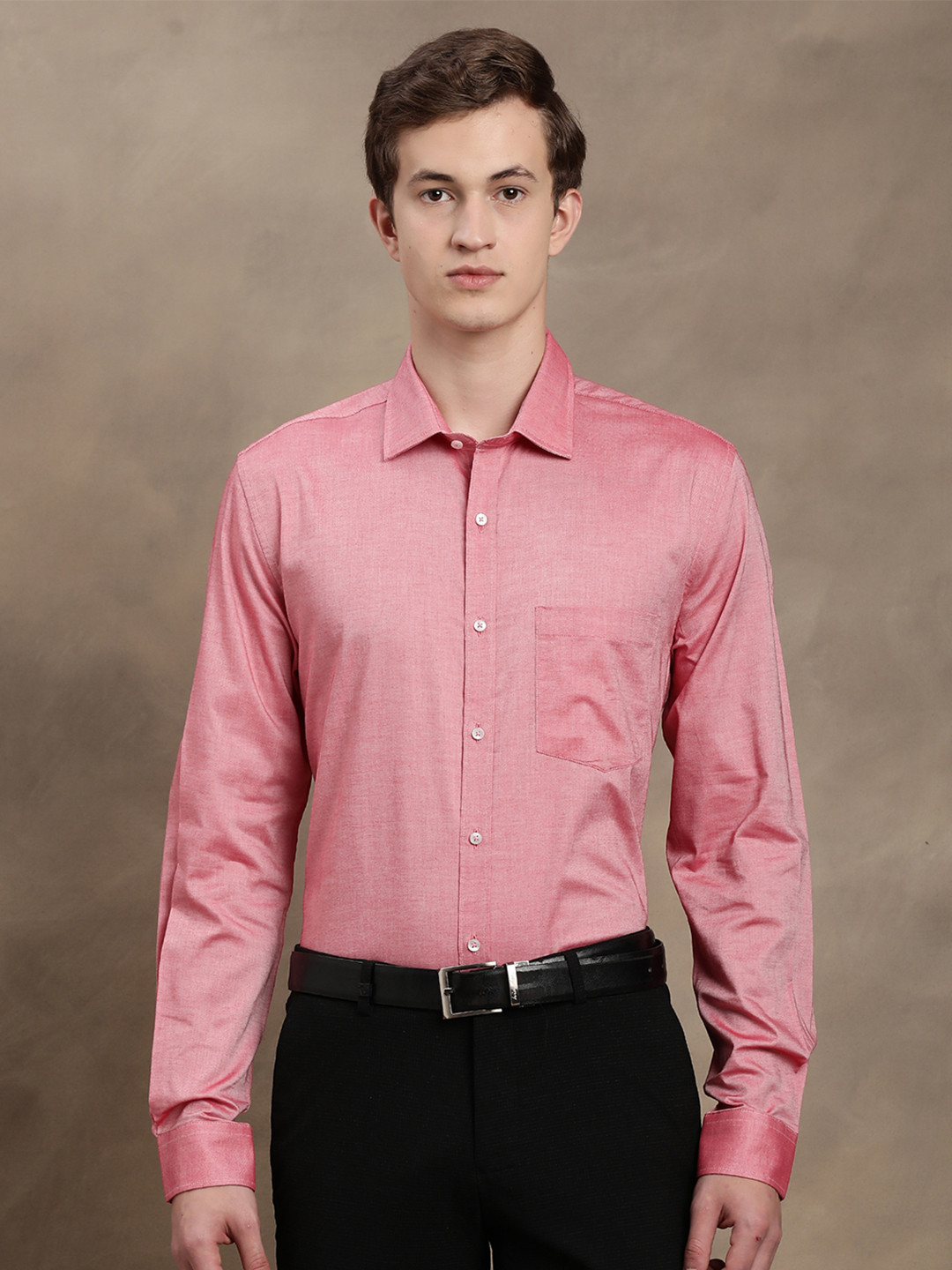 Turtle Men Red Slim Fit Opaque Casual Shirt