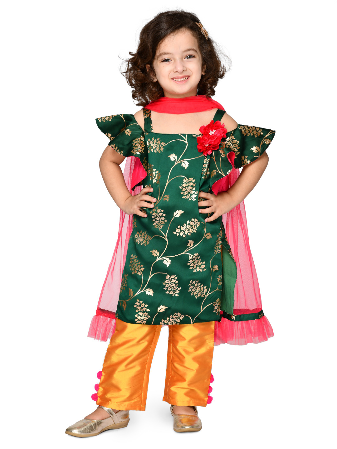SAKA DESIGNS Girls Green Floral Printed Regular Kurti with Trousers & With Dupatta
