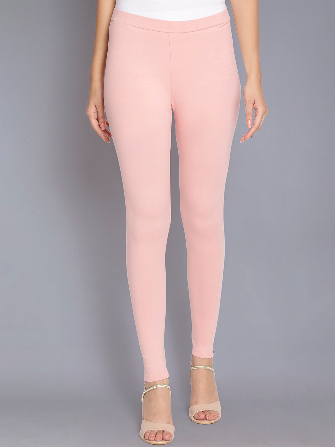W Women Pink Solid Skin Fit Leggings