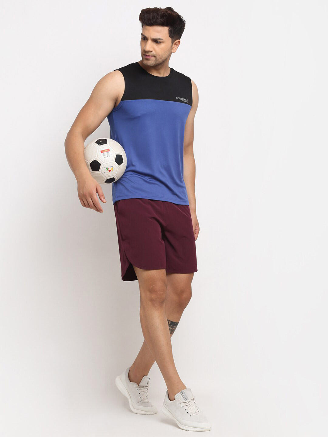 Invincible Colourblocked Slim Fit Structured Vest