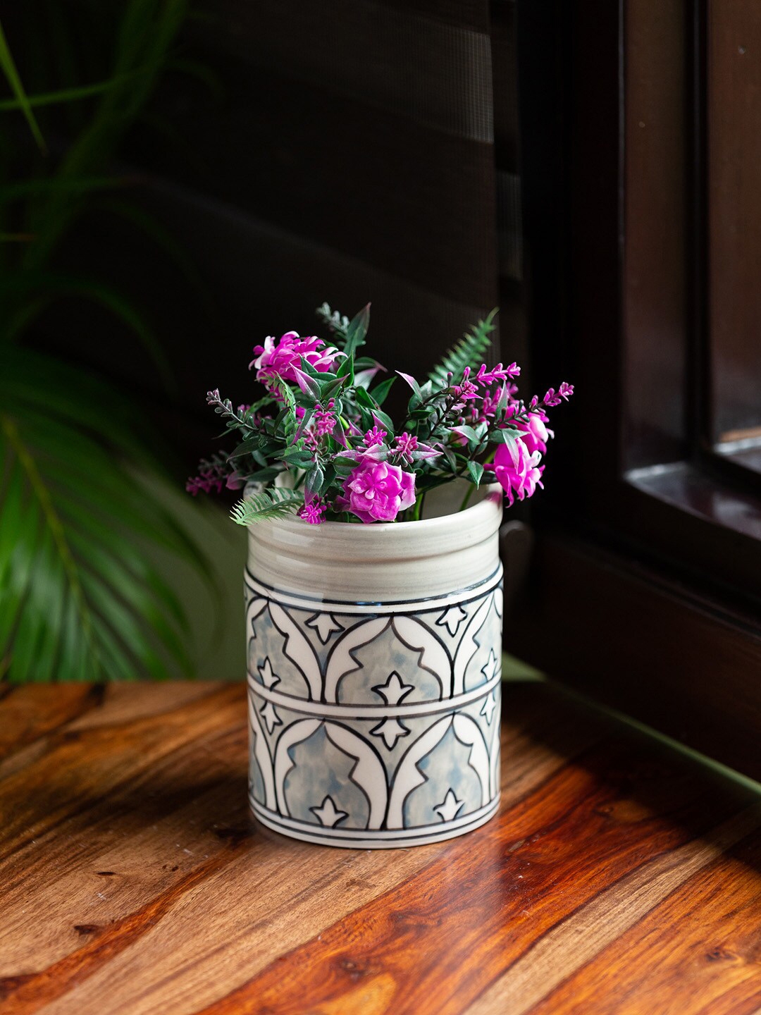 ExclusiveLane Grey & White Ceramic Handcrafted Planter Pot
