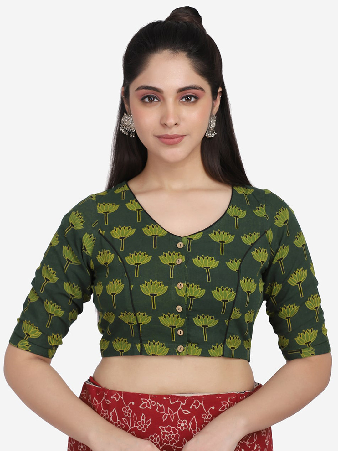 THE WEAVE TRAVELLER Women Green Ajrakh Hand Block Printed Cotton Saree Blouse