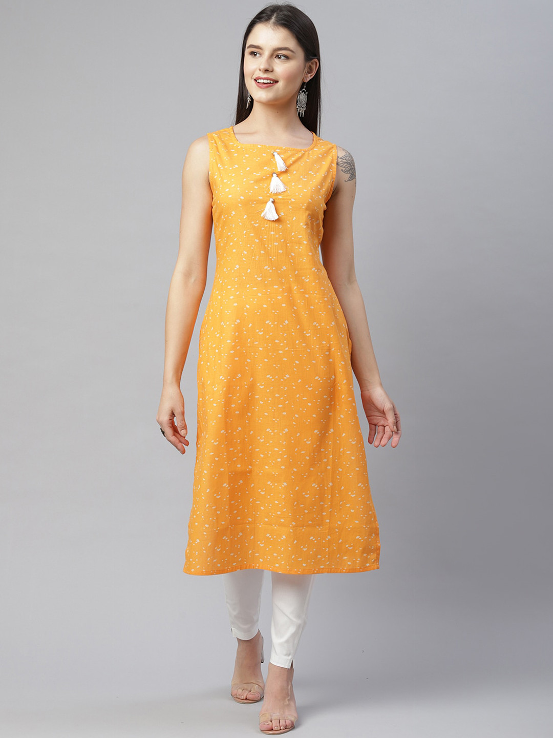 HERE&NOW Women Yellow Geometric Keyhole Neck Thread Work Kurta