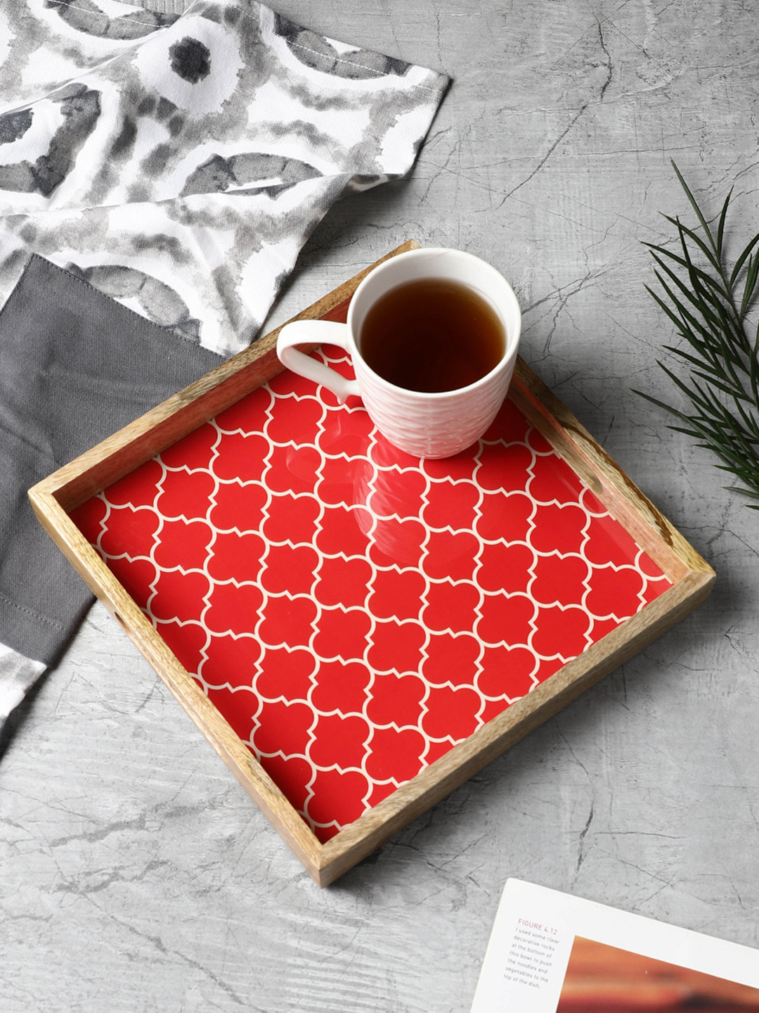 VarEesha Brown & Red Moroccan Print Mango Wood Square Tray