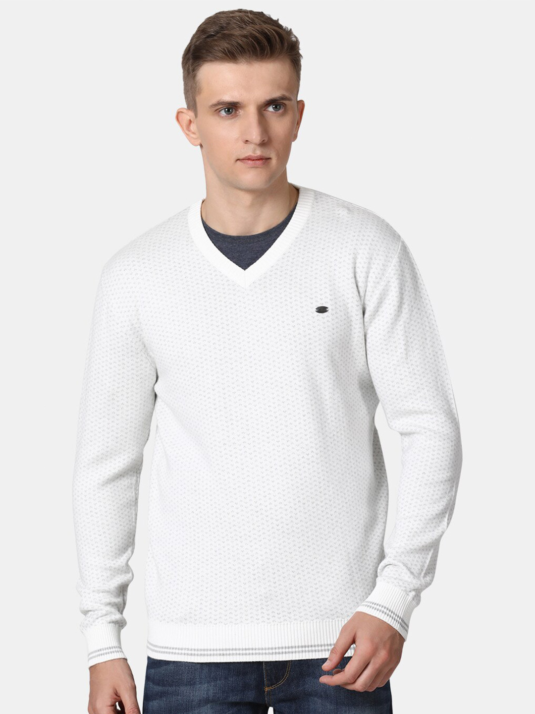 t-base Men Off White Quirky Printed Pullover