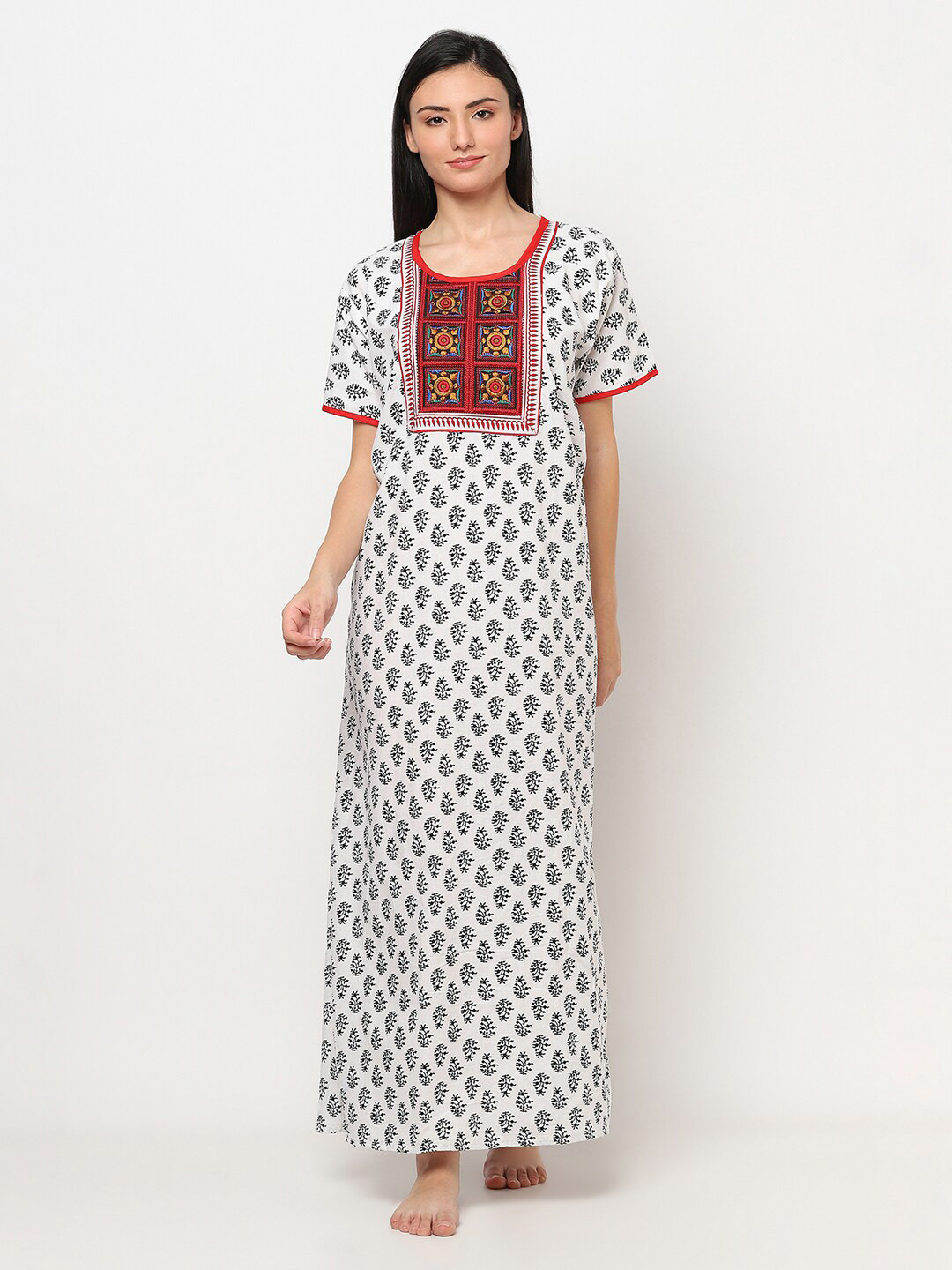 TRUNDZ White & Black Printed Maxi Nightdress