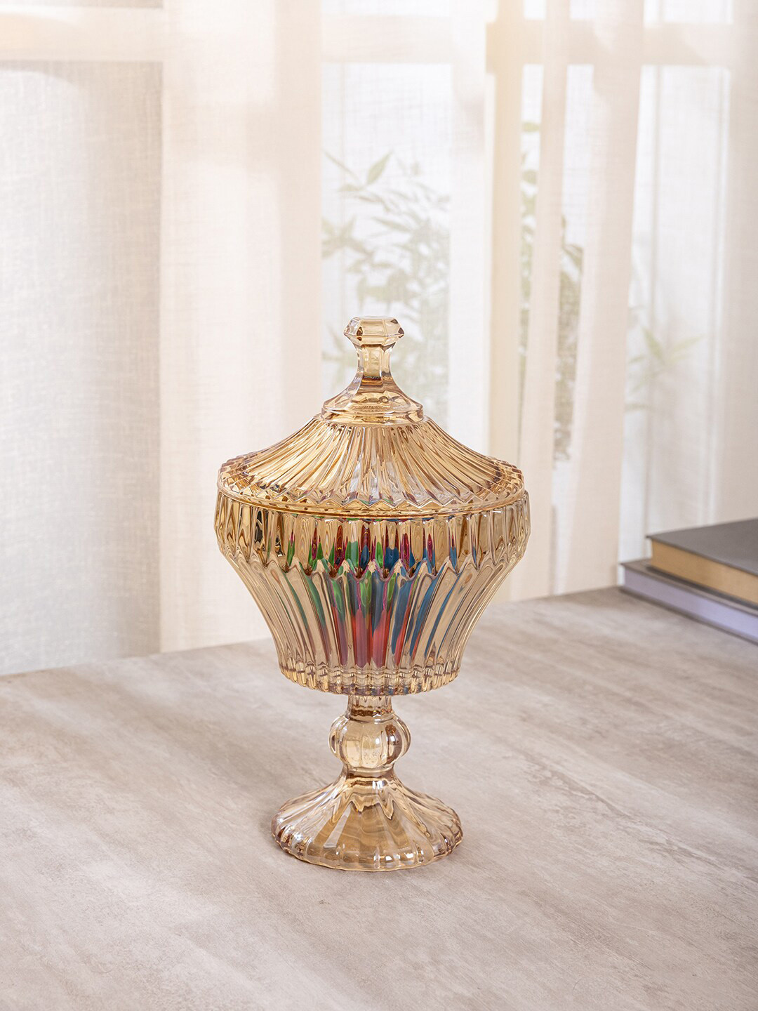 Pure Home and Living Gold-Toned Amber Footed Glass Candy Jar