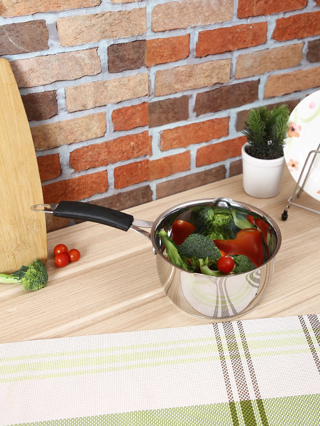 AURUM Silver-Toned Stainless Steel Sauce Pan