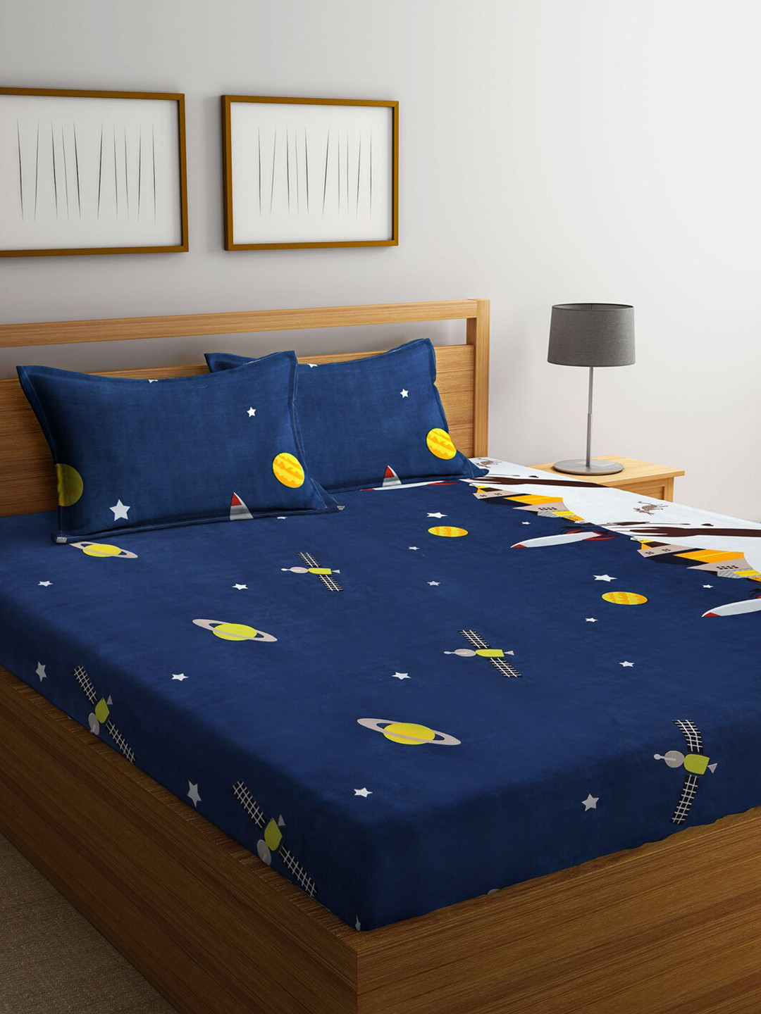 Arrabi Blue Graphic Cotton 300 TC King Fine Bedsheet with 2 Pillow Covers-98 x 85 inches