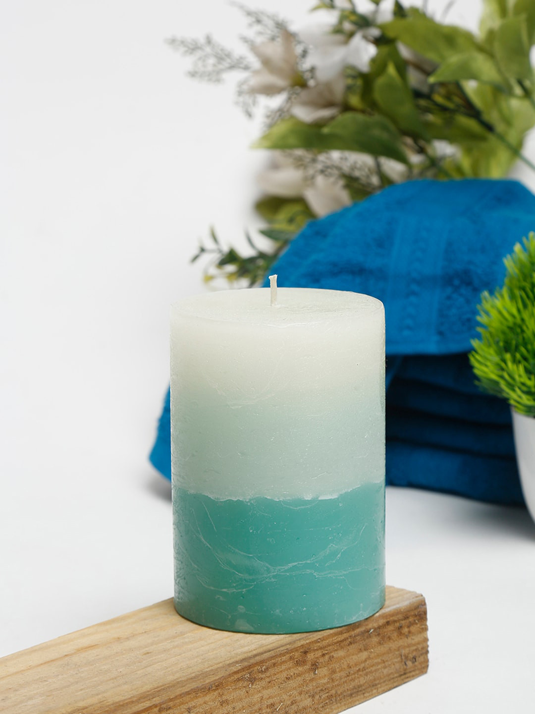 Fabindia Aagralam Khus HD CAF 1 Wick Scented Solid Geometric Regular Pillar Candles