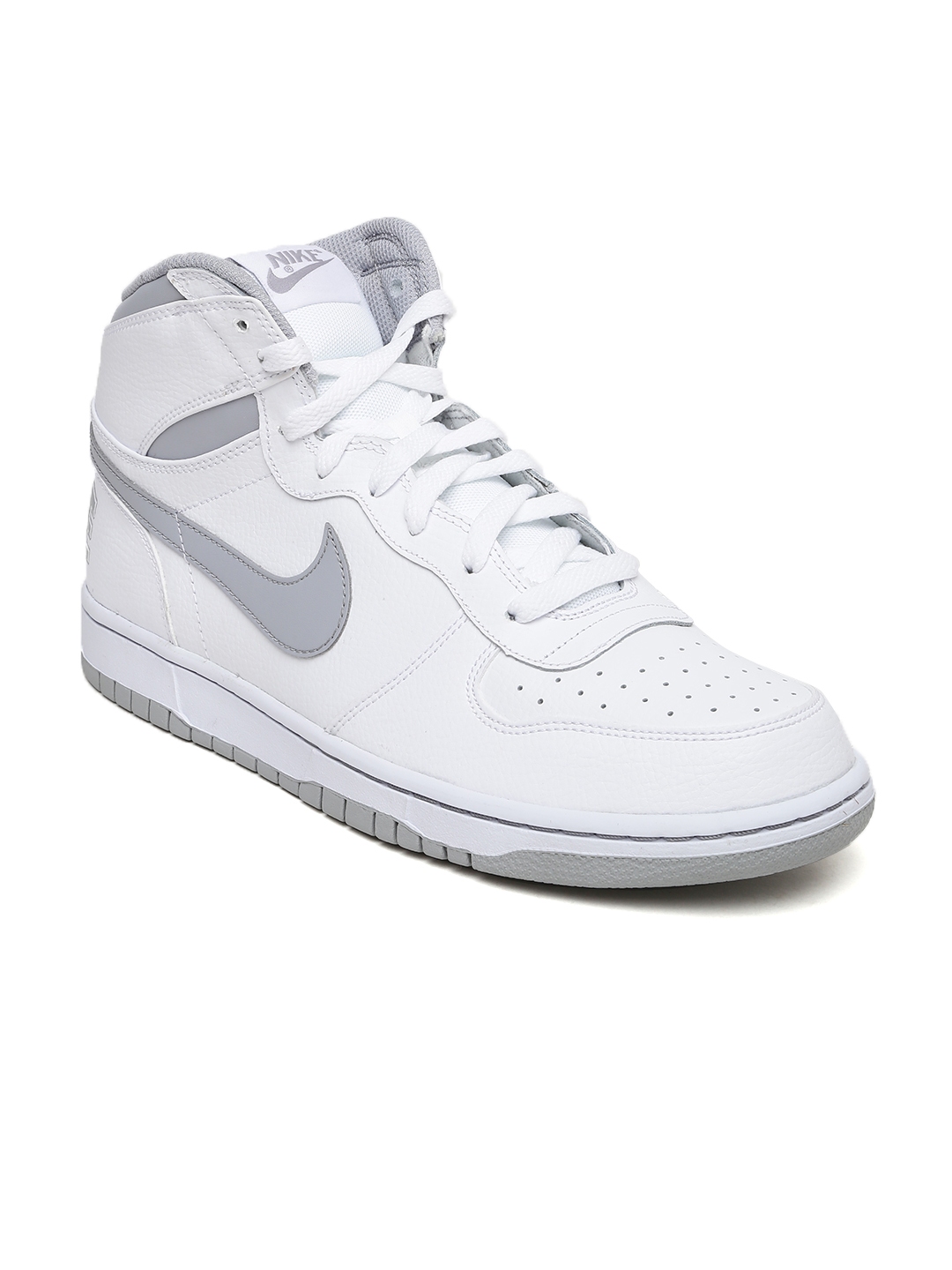 Buy Nike Men White Tops Sneakers - Shoes for 1547998 Myntra