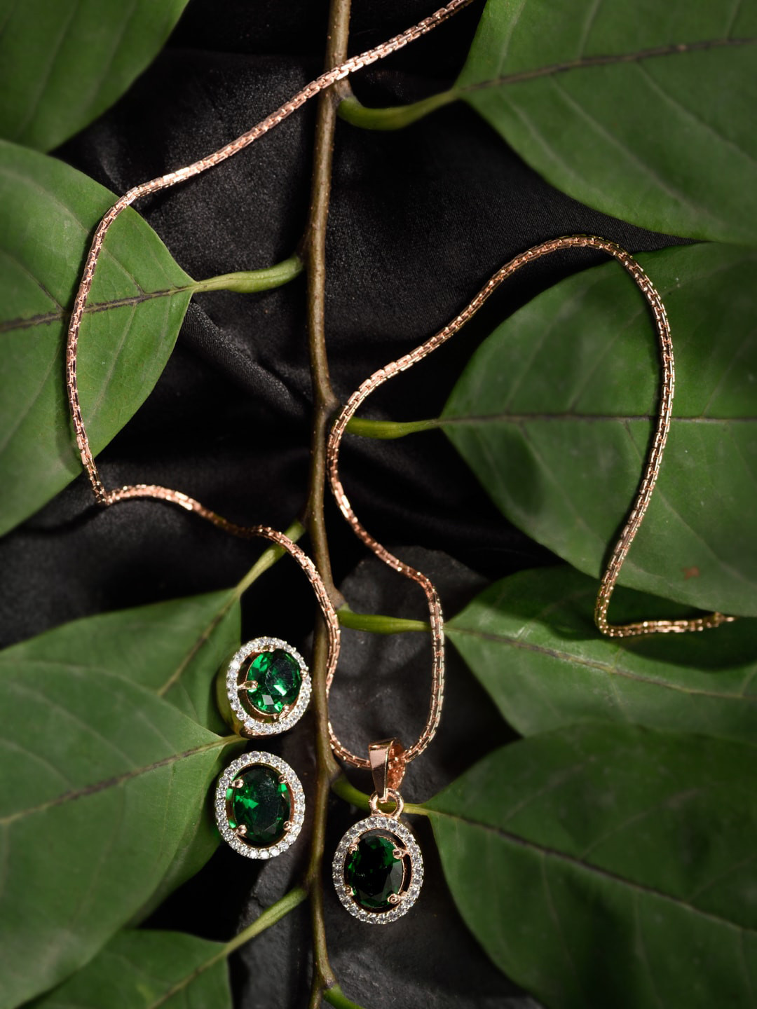 Saraf RS Jewellery Rose Gold-Plated Emerald Green AD-Studded Solitaire Jewellery Set