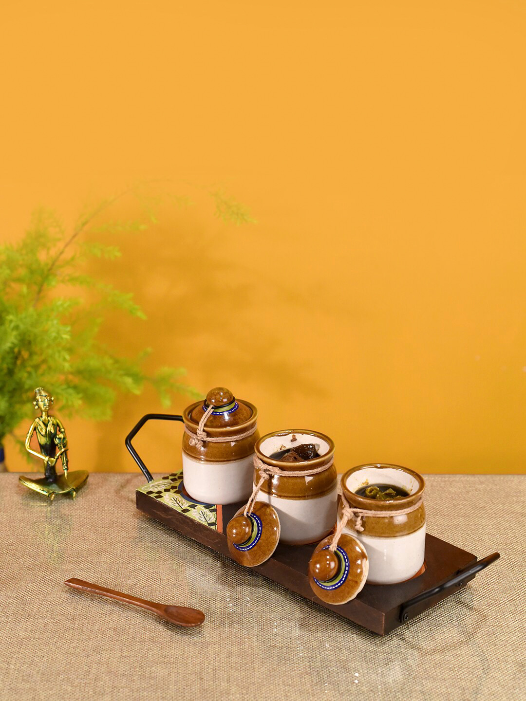 AAKRITI ART CREATIONS Chatore Barni Set with Wooden Tray