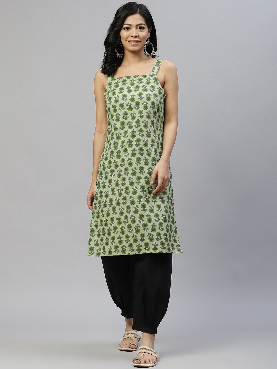 Laado - Pamper Yourself Women Green Floral Printed Kurta