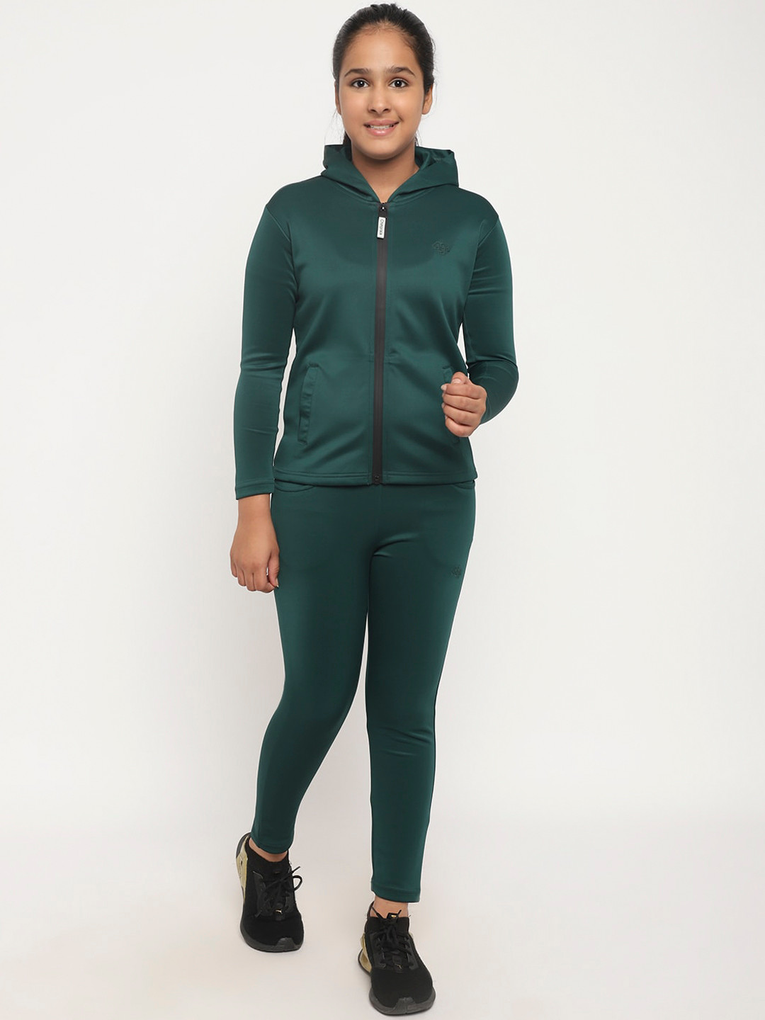 CHIMPRALA Girls Green Solid Comfort-Fit Tracksuit