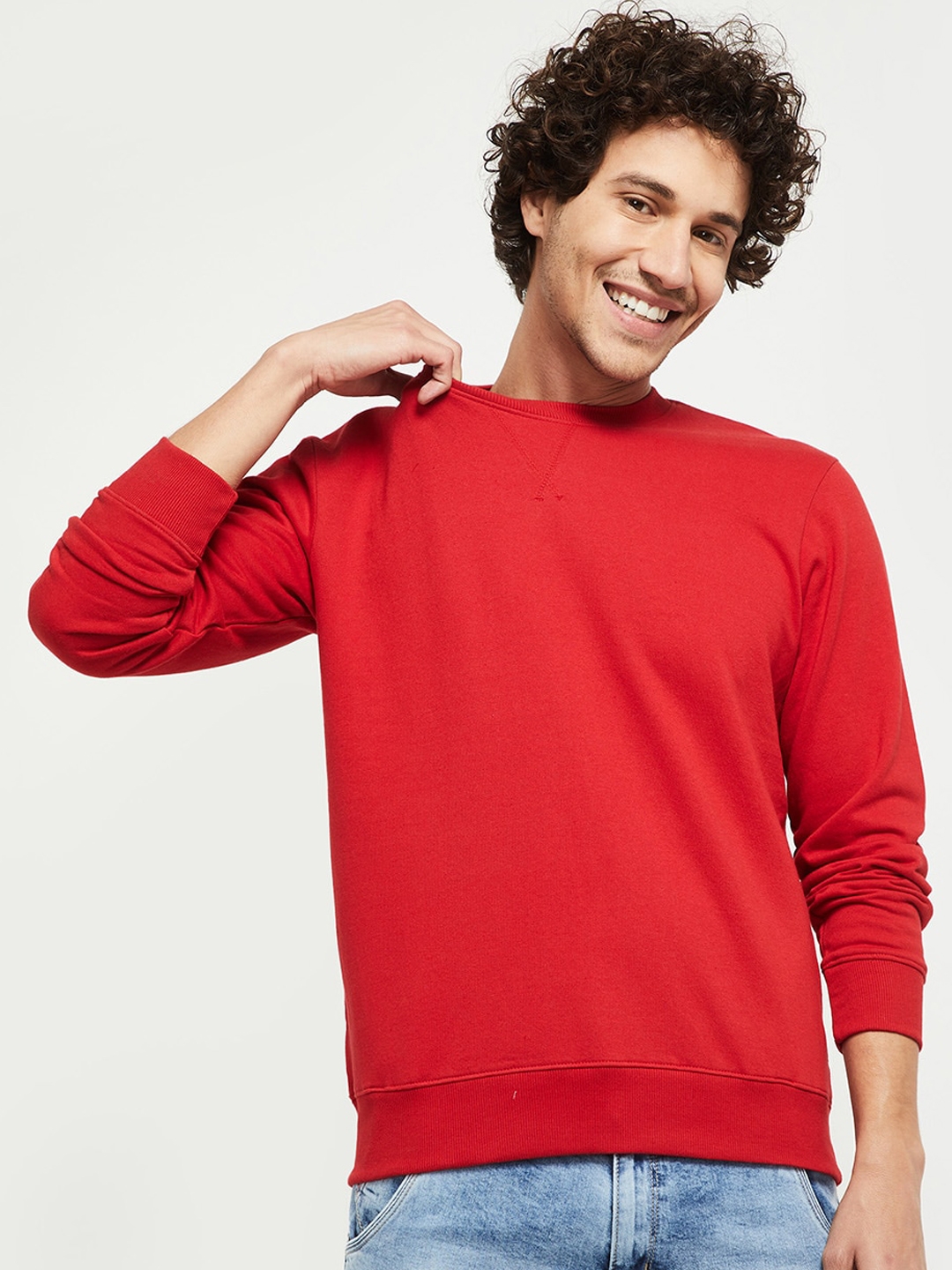 max Men Red Solid Full Sleeve Sweatshirt